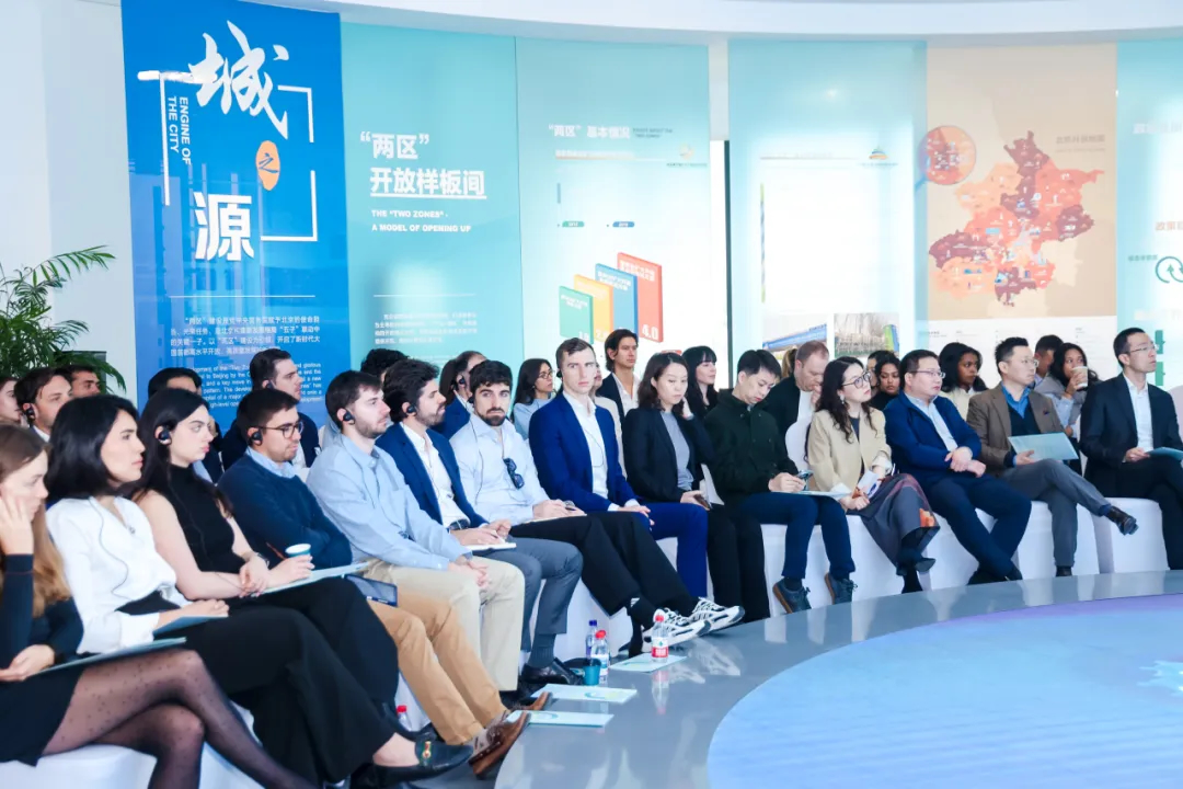 伦敦商学院携50余家国际头部企业再访副中心，落地两项合作成果